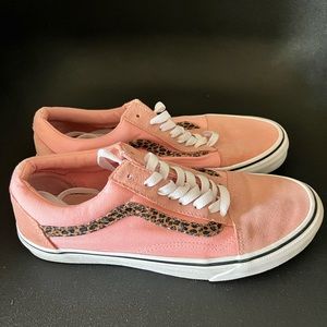 Vans Old Skool - Pink suede with leopard print stripe - Size US 9.5 Women/8 Men